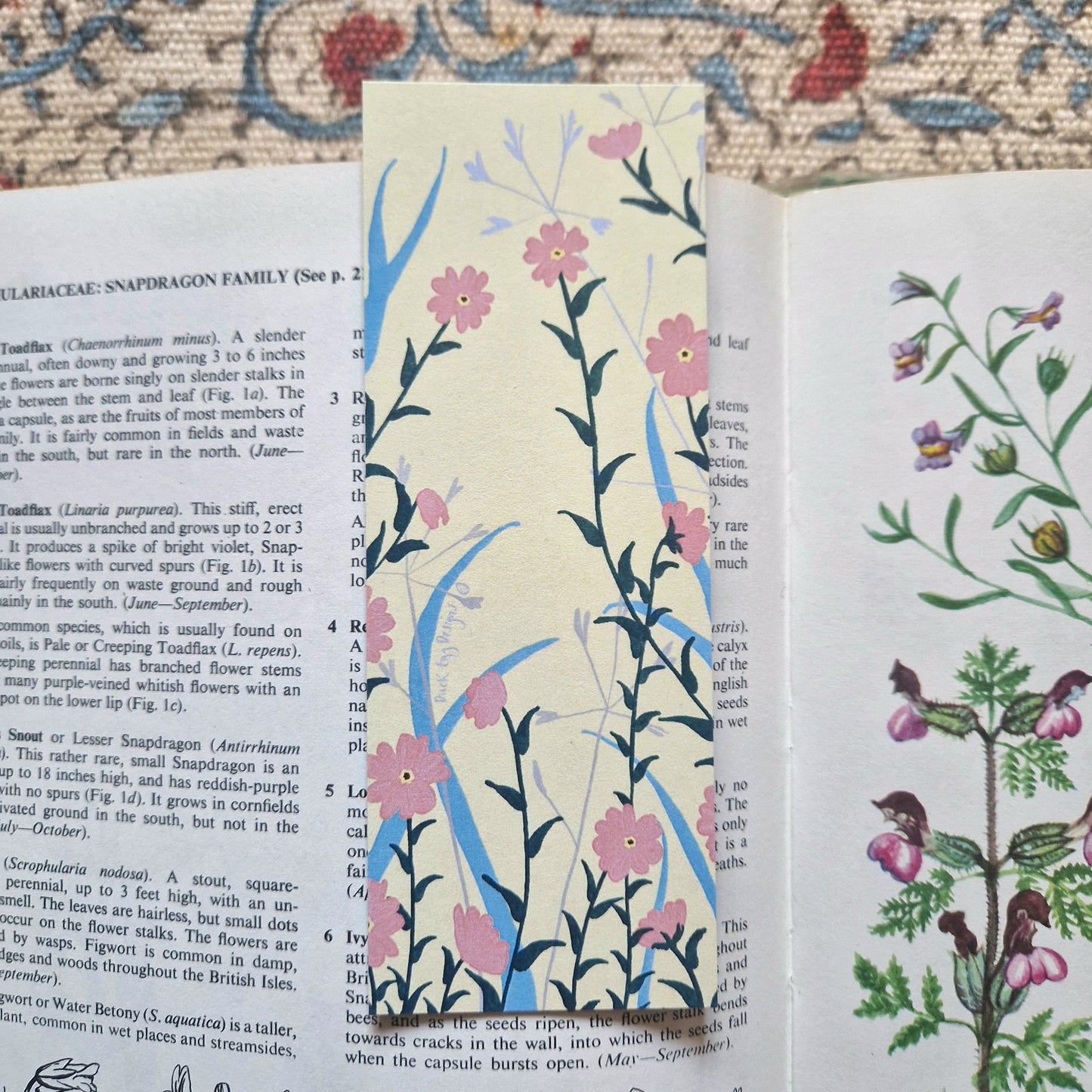 Reading To Escape Reality Forget-me-not Eco-Friendly Paper Bookmark